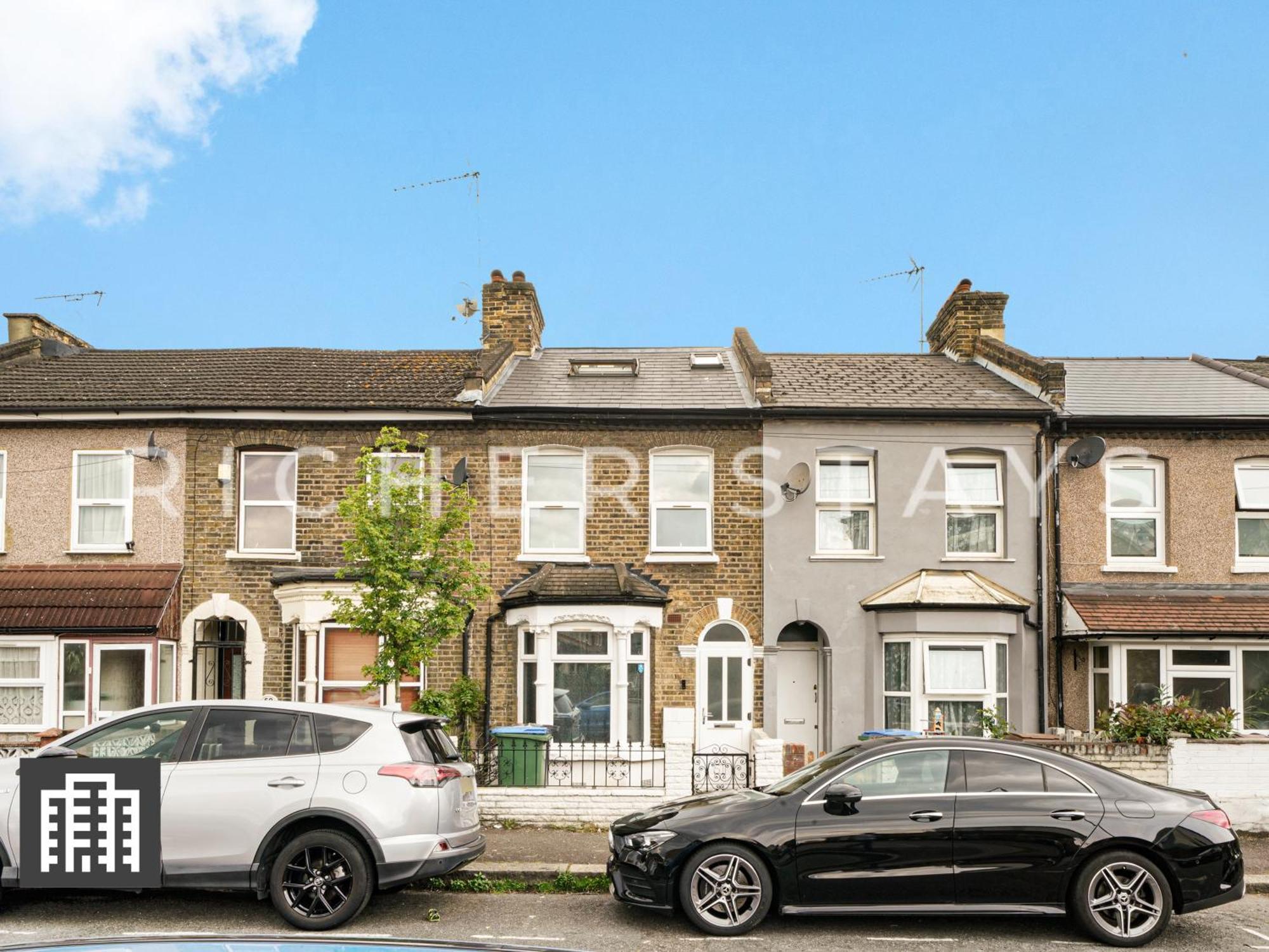 Large Home For Contractors & Families - Garden & Amenities Londra Exterior foto